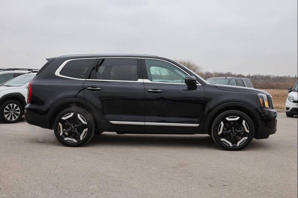 used 2024 Kia Telluride car, priced at $27,950