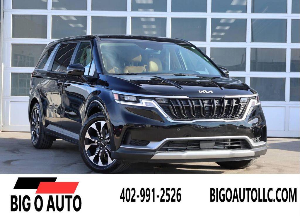 used 2024 Kia Carnival car, priced at $29,950