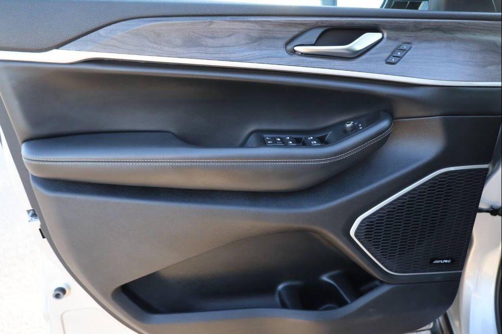 used 2021 Jeep Grand Cherokee L car, priced at $27,950