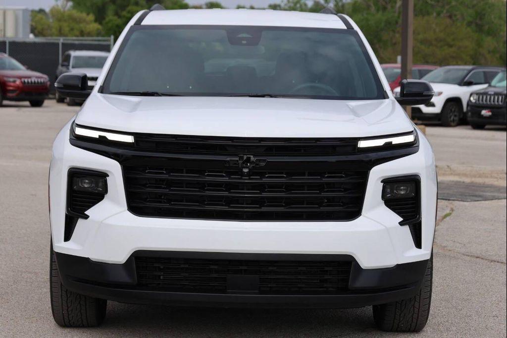 used 2025 Chevrolet Traverse car, priced at $39,950