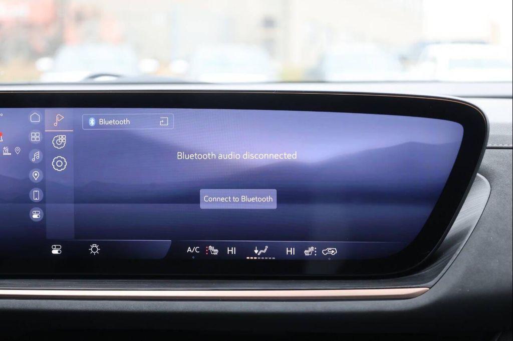 used 2025 Buick Envision car, priced at $25,950