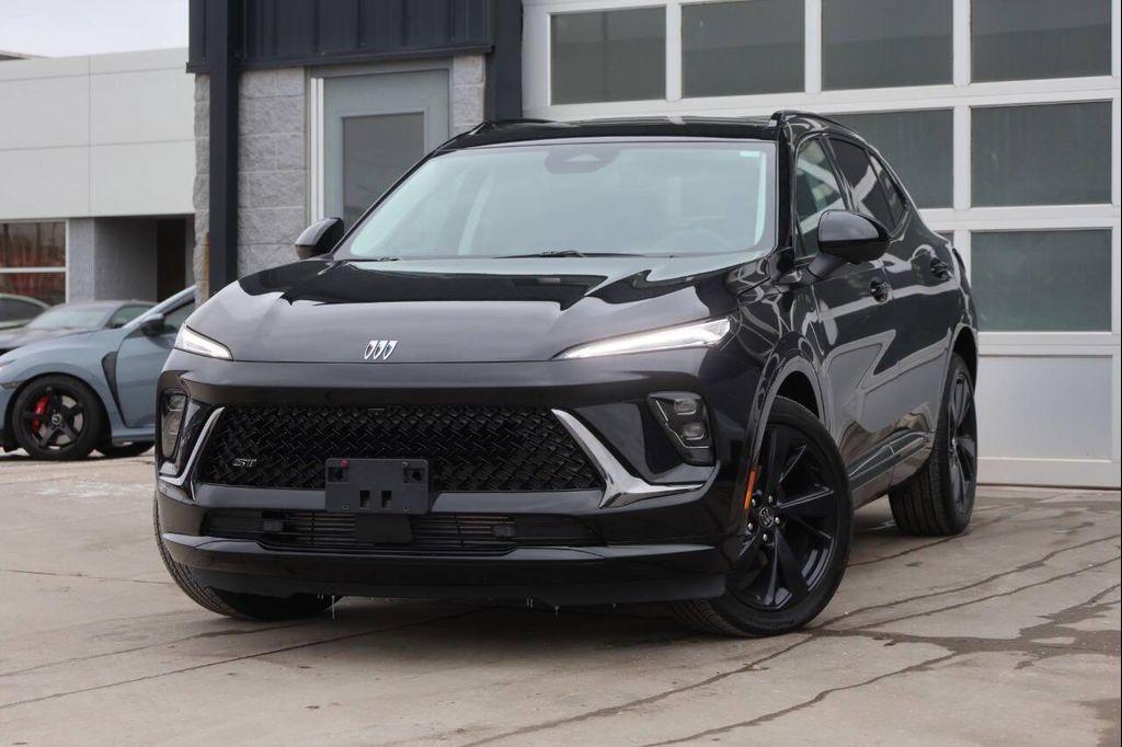 used 2025 Buick Envision car, priced at $25,950