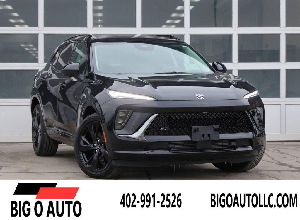 used 2025 Buick Envision car, priced at $26,950