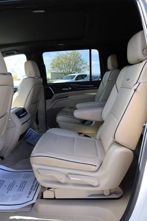 used 2022 Cadillac Escalade ESV car, priced at $64,950