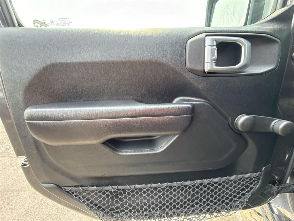 used 2018 Jeep Wrangler Unlimited car, priced at $20,919