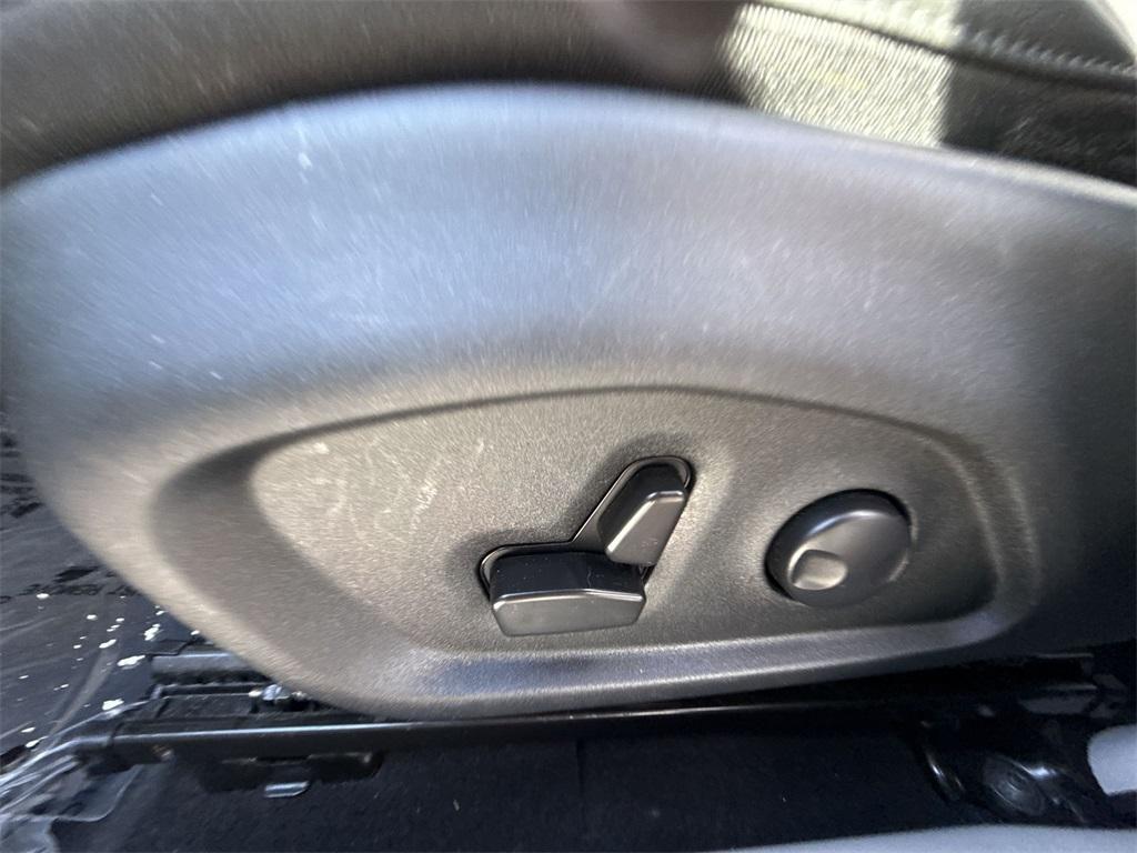 used 2022 Jeep Compass car, priced at $19,440