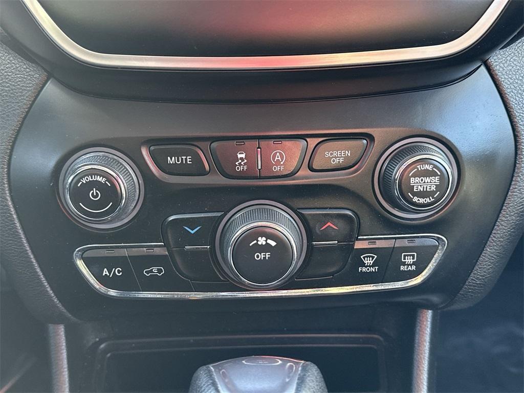 used 2019 Jeep Cherokee car, priced at $9,720