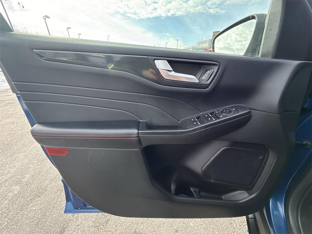 used 2023 Ford Escape car, priced at $22,422