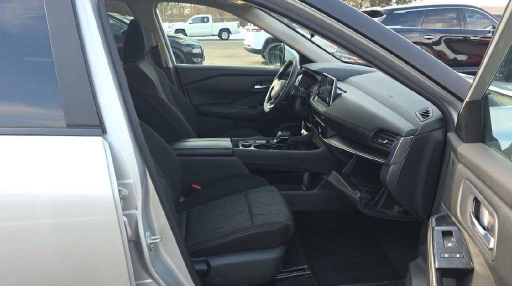 used 2024 Nissan Rogue car, priced at $19,997