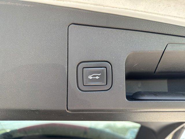 used 2021 Cadillac XT5 car, priced at $25,599