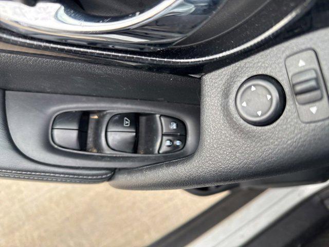 used 2019 Nissan Rogue car, priced at $15,985