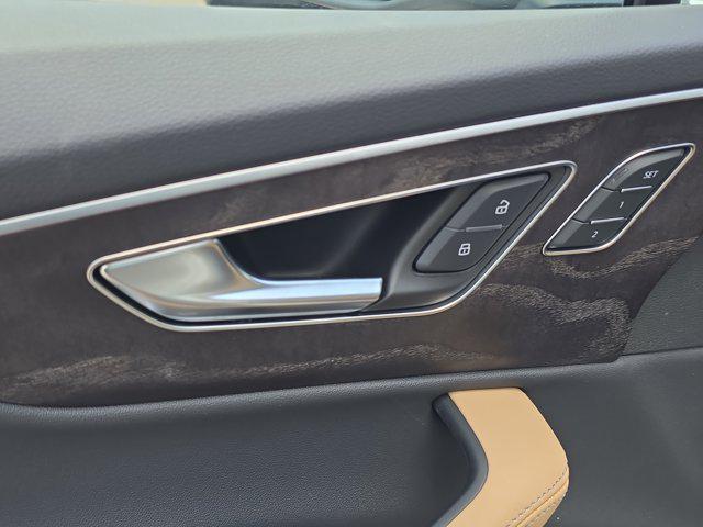 new 2025 Audi Q7 car, priced at $71,364