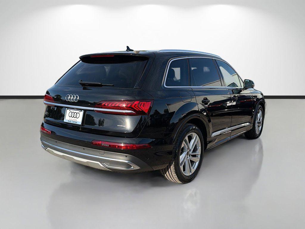used 2023 Audi Q7 car, priced at $49,017
