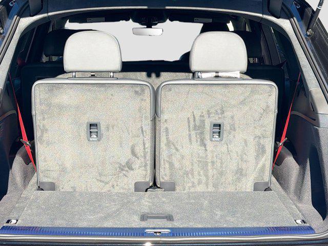 new 2026 Audi SQ7 car, priced at $114,860