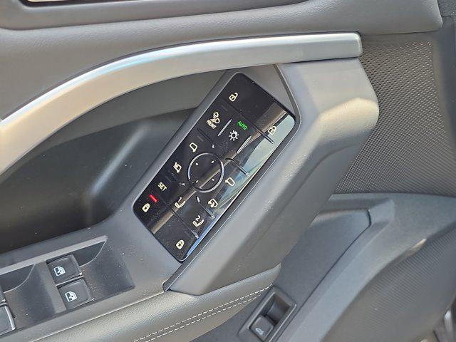 new 2025 Audi Q5 car, priced at $60,092