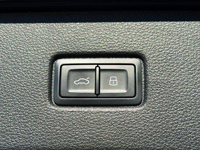 used 2025 Audi Q7 car, priced at $50,391