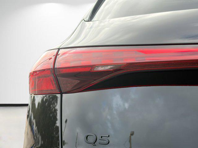 new 2025 Audi Q5 car, priced at $59,850