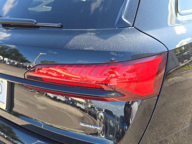 new 2025 Audi Q7 car, priced at $90,155