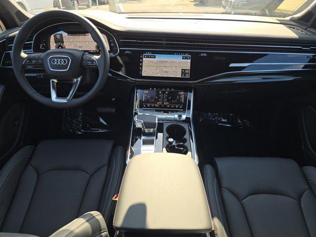 new 2025 Audi Q7 car, priced at $90,155