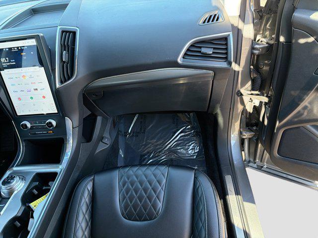 used 2024 Ford Edge car, priced at $26,989