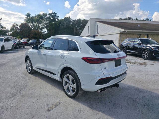 new 2025 Audi Q5 car, priced at $60,092