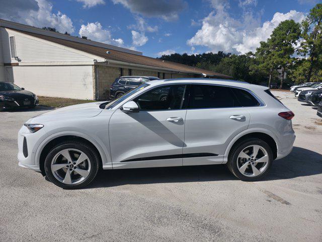 new 2025 Audi Q5 car, priced at $60,092