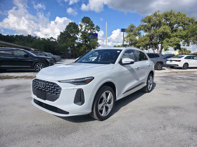 new 2025 Audi Q5 car, priced at $60,092