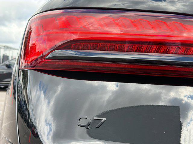 new 2026 Audi Q7 car, priced at $79,005