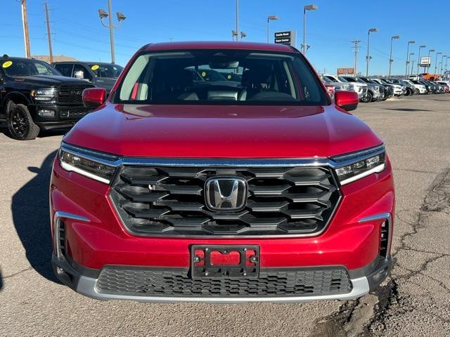 used 2025 Honda Pilot car, priced at $36,997