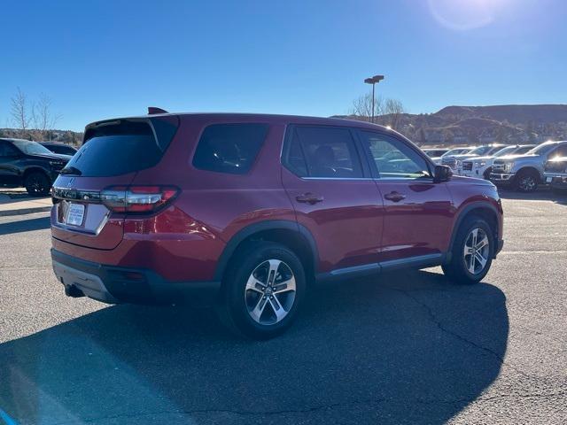 used 2025 Honda Pilot car, priced at $36,997