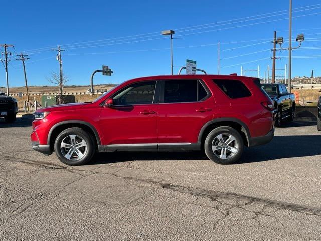 used 2025 Honda Pilot car, priced at $36,997