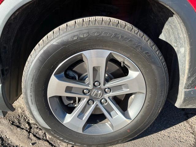 used 2025 Honda Pilot car, priced at $36,997