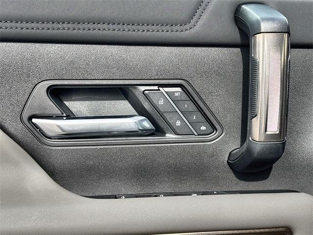 new 2025 GMC HUMMER EV Pickup car, priced at $128,910