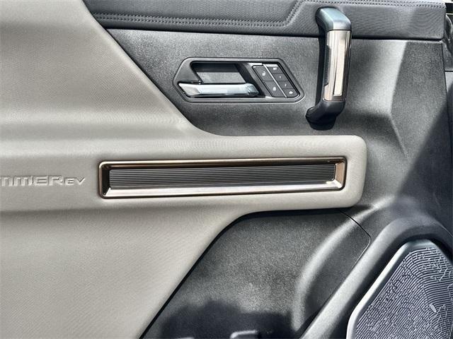 new 2025 GMC HUMMER EV Pickup car, priced at $128,910