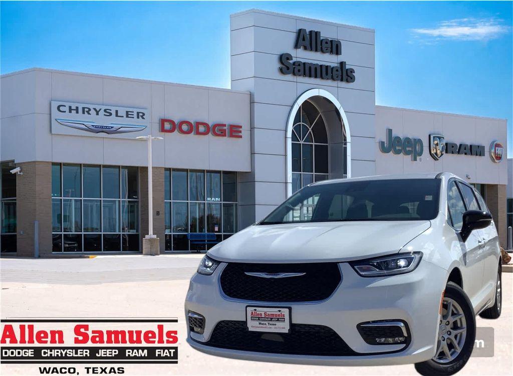 new 2026 Chrysler Pacifica car, priced at $41,865