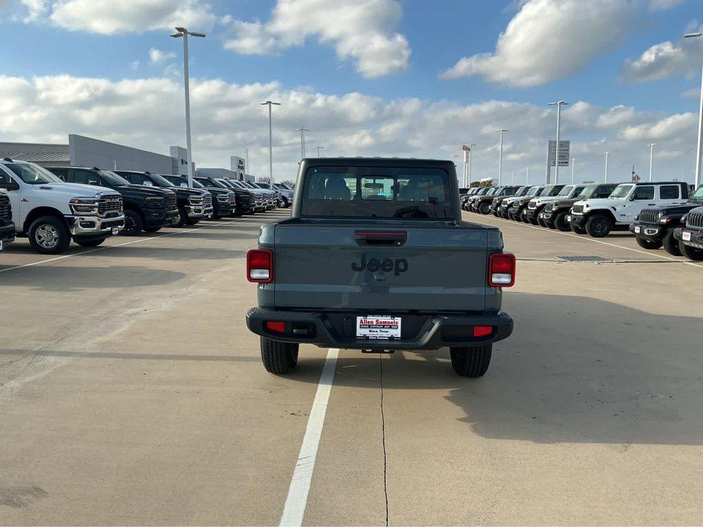 new 2026 Jeep Gladiator car, priced at $43,710