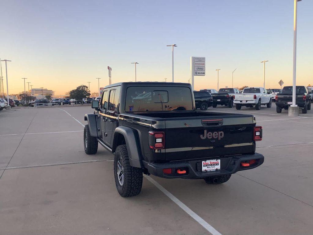 new 2026 Jeep Gladiator car, priced at $57,905