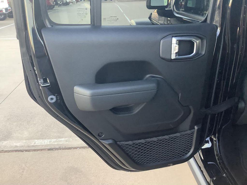 new 2026 Jeep Gladiator car, priced at $57,905