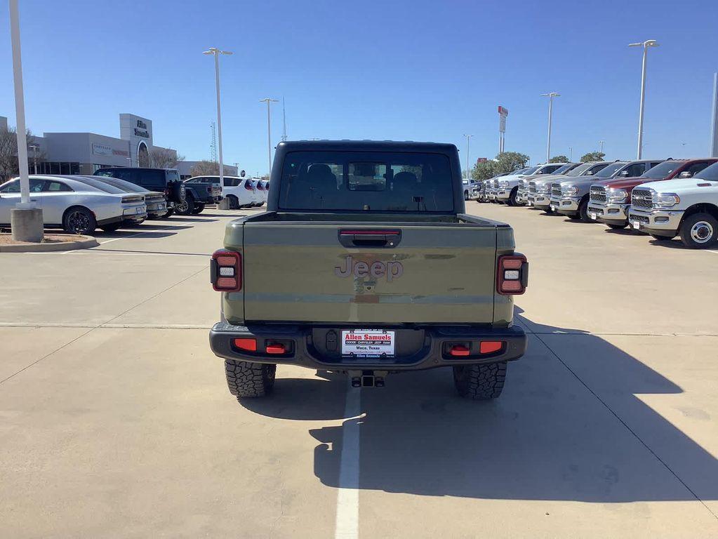 new 2025 Jeep Gladiator car, priced at $46,111