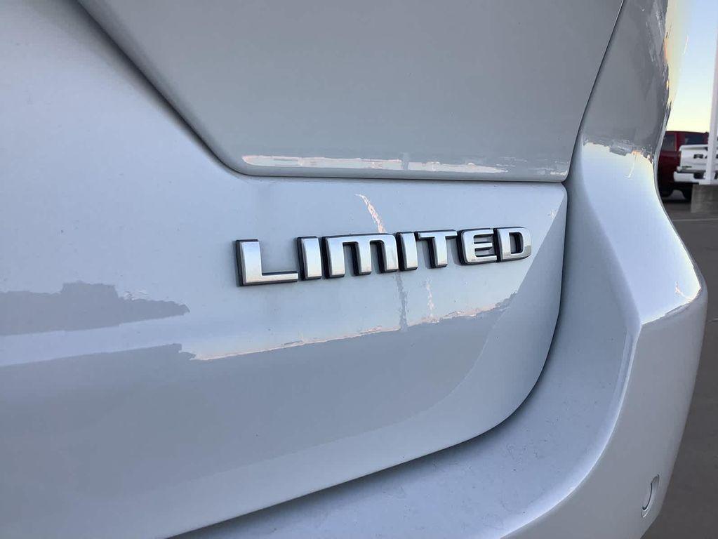 new 2025 Jeep Grand Cherokee car, priced at $41,650