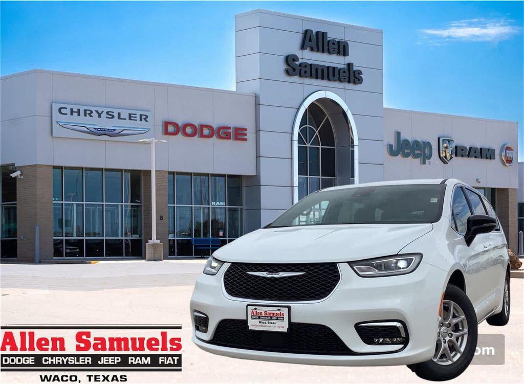 new 2026 Chrysler Pacifica car, priced at $42,240