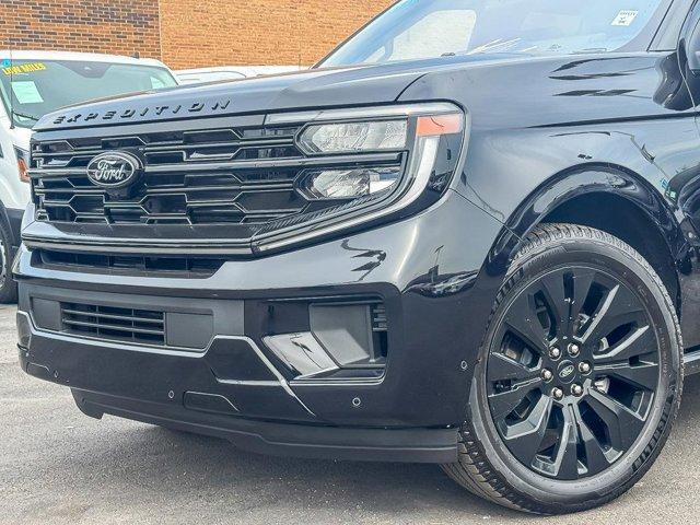 used 2025 Ford Expedition car, priced at $77,822