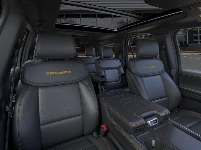 new 2025 Ford Expedition car, priced at $76,617