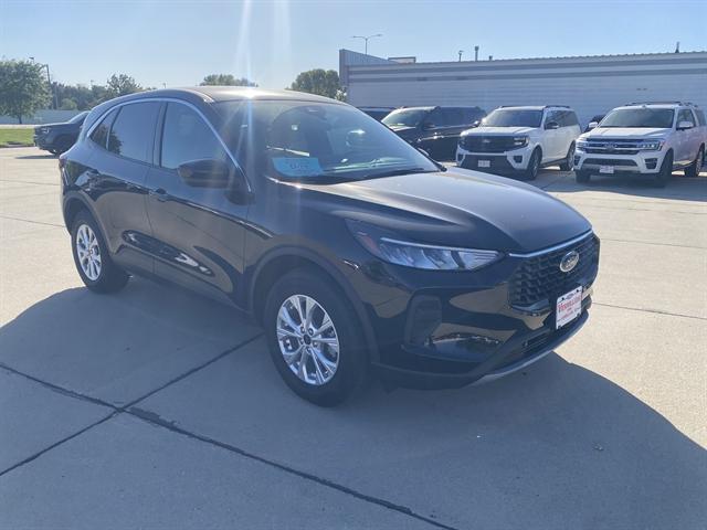 used 2023 Ford Escape car, priced at $25,790