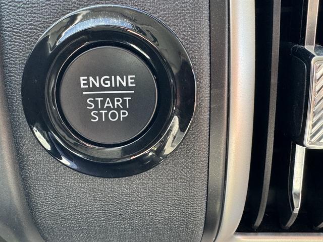 used 2025 Ford Expedition car, priced at $59,990