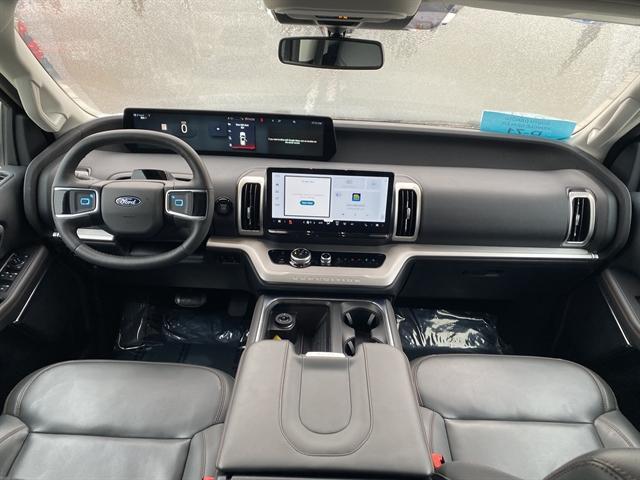 used 2025 Ford Expedition car, priced at $63,990