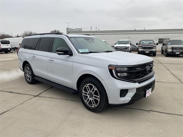used 2025 Ford Expedition car, priced at $63,990