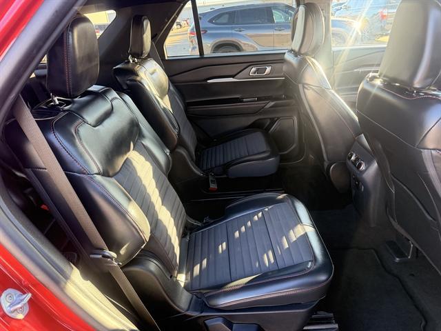 used 2025 Ford Explorer car, priced at $39,990