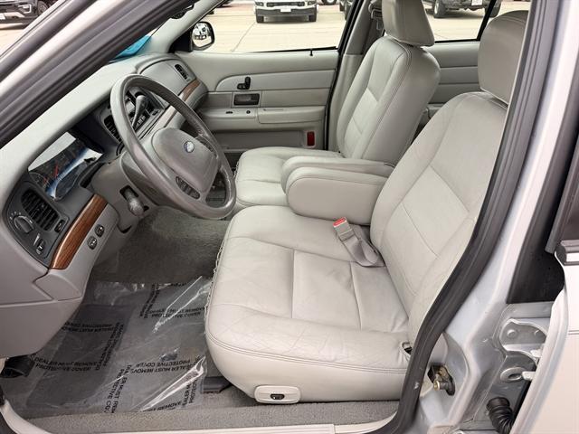 used 2003 Ford Crown Victoria car