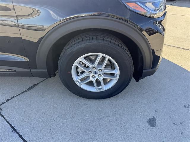 new 2026 Ford Explorer car, priced at $40,850